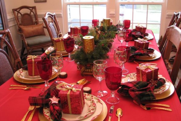 Christmas dining room table decor ideas