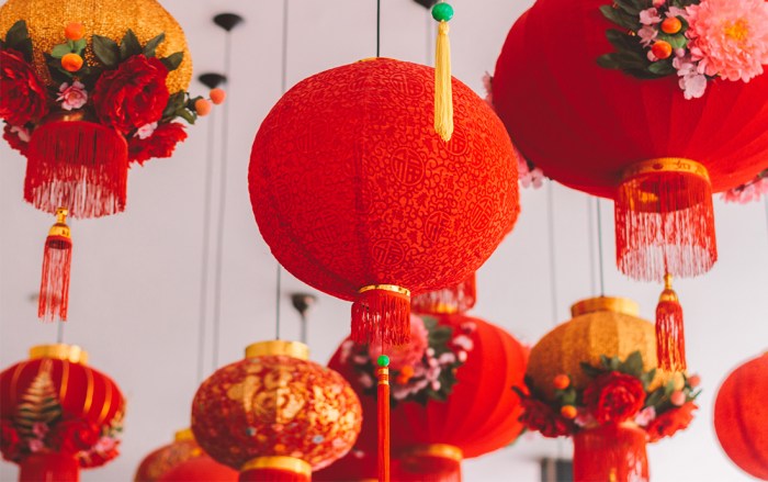 Lunar new year table decor