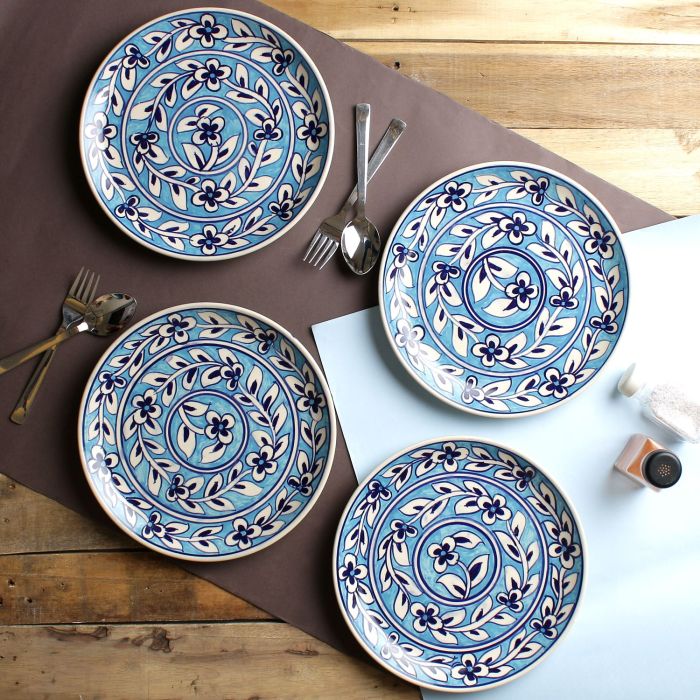 Decor plates for table