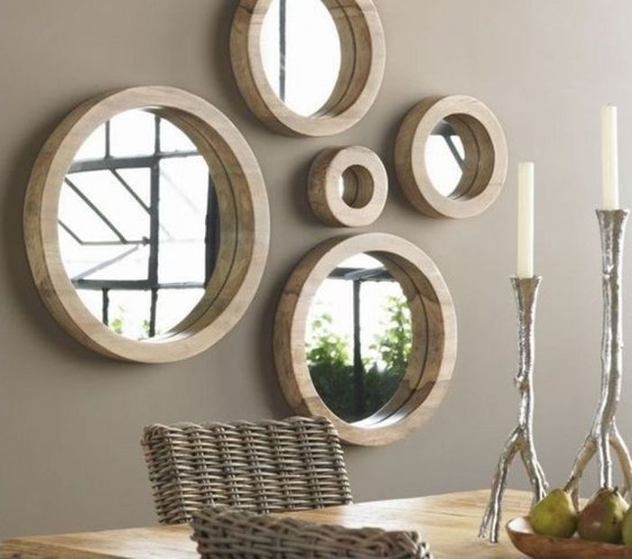 Living room wall decor with mirrors