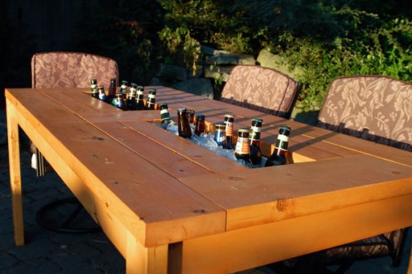 Patio table decor ideas