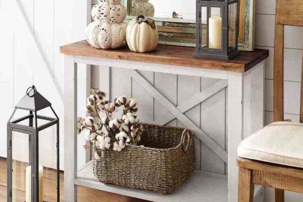 Entry console table decor