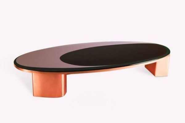 Oval coffee table decor