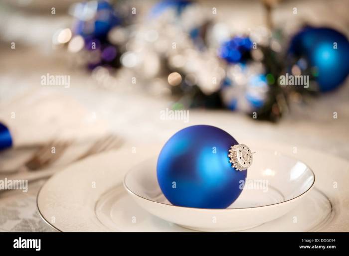 Blue and white table decor